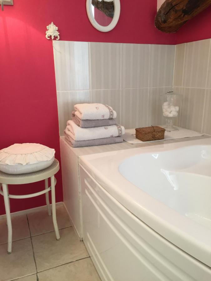 Bed and Breakfast La Cle Des Songes Claviers Екстер'єр фото
