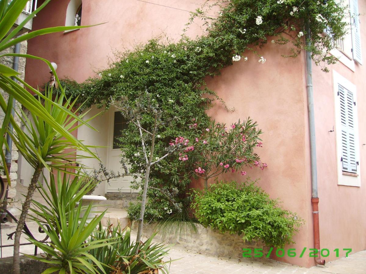 Bed and Breakfast La Cle Des Songes Claviers Екстер'єр фото