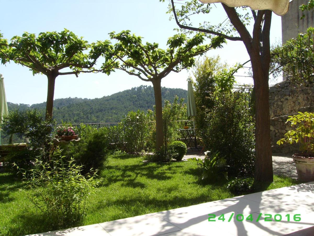 Bed and Breakfast La Cle Des Songes Claviers Екстер'єр фото