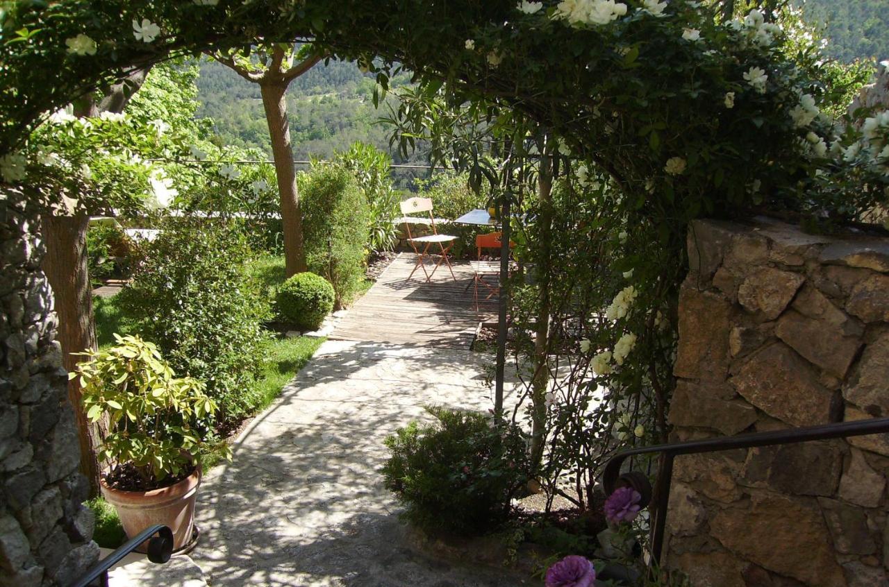 Bed and Breakfast La Cle Des Songes Claviers Екстер'єр фото